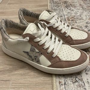 Vintage Havana Celia blush snake size 6.5